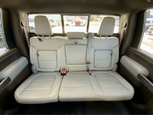 Used 2024 Chevrolet Silverado 2500 High Country image 27