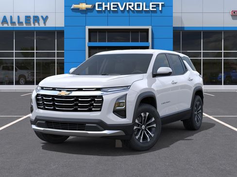 New 2027 Chevrolet Equinox LT FWD image 7