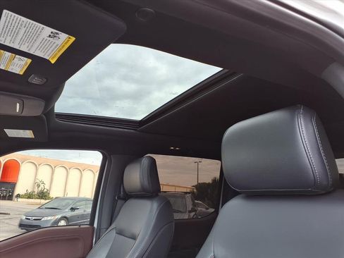 Used 2023 Ford F150 Lariat w/ Equipment Group 502A High image 29