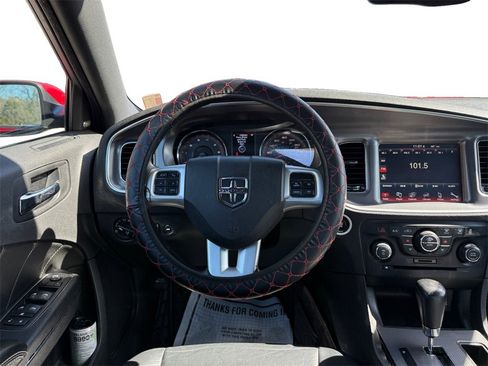 Used 2014 Dodge Charger R/T image 12