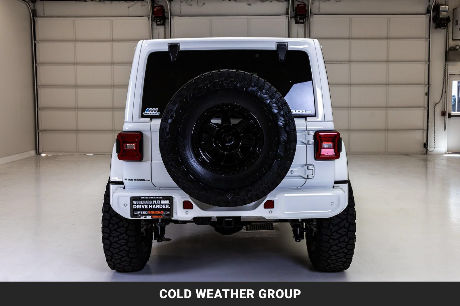 Used 2022 Jeep Wrangler Unlimited Sahara AWD/4WD image 8