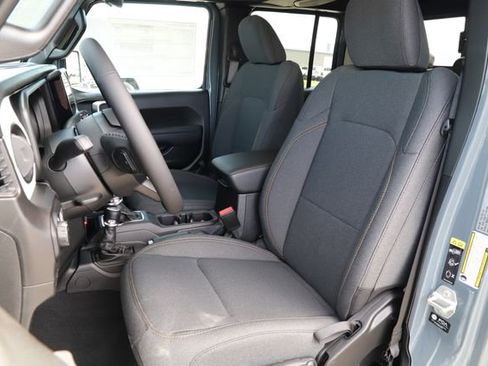 New 2026 Jeep Gladiator Willys AWD/4WD image 13