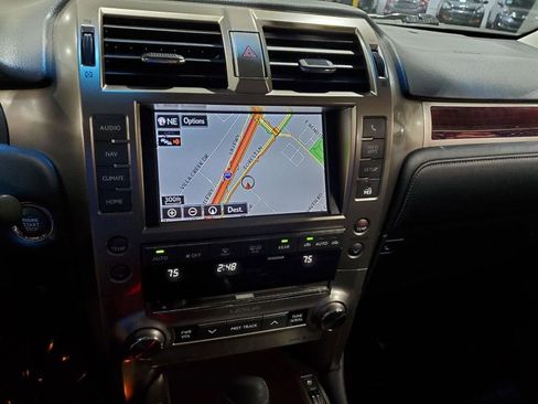 Used 2014 Lexus GX 460 image 32