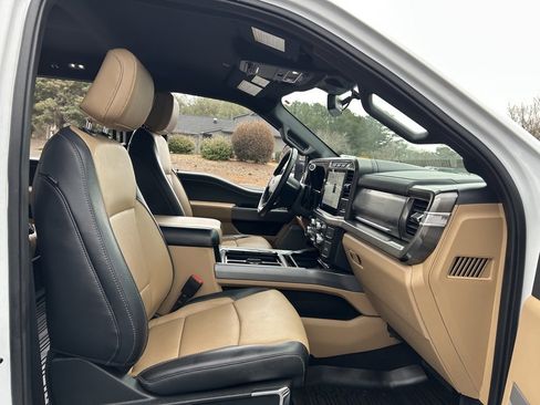 Used 2023 Ford F250 Lariat w/ Chrome Package image 57