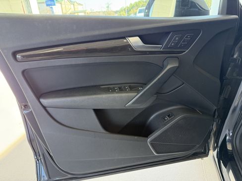 Used 2018 Audi Q5 2.0T Premium Plus w/ Premium Plus Package image 8