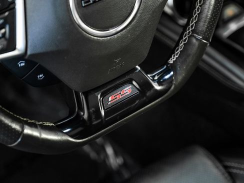 Used 2019 Chevrolet Camaro SS RWD image 13