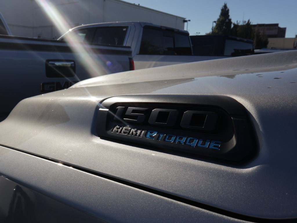 Used 2021 RAM 1500 Big Horn AWD/4WD image 17