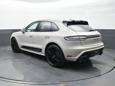 New 2026 Porsche Macan GTS image 3