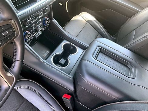 Used 2023 Chevrolet Tahoe High Country w/ Premium Package 2 AWD/4WD image 5