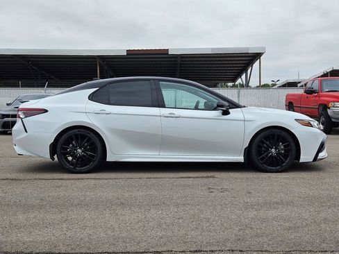 Used 2023 Toyota Camry XSE FWD image 4