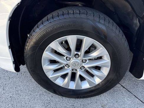 Used 2022 Lexus GX 460 Premium w/ Premium Package image 10