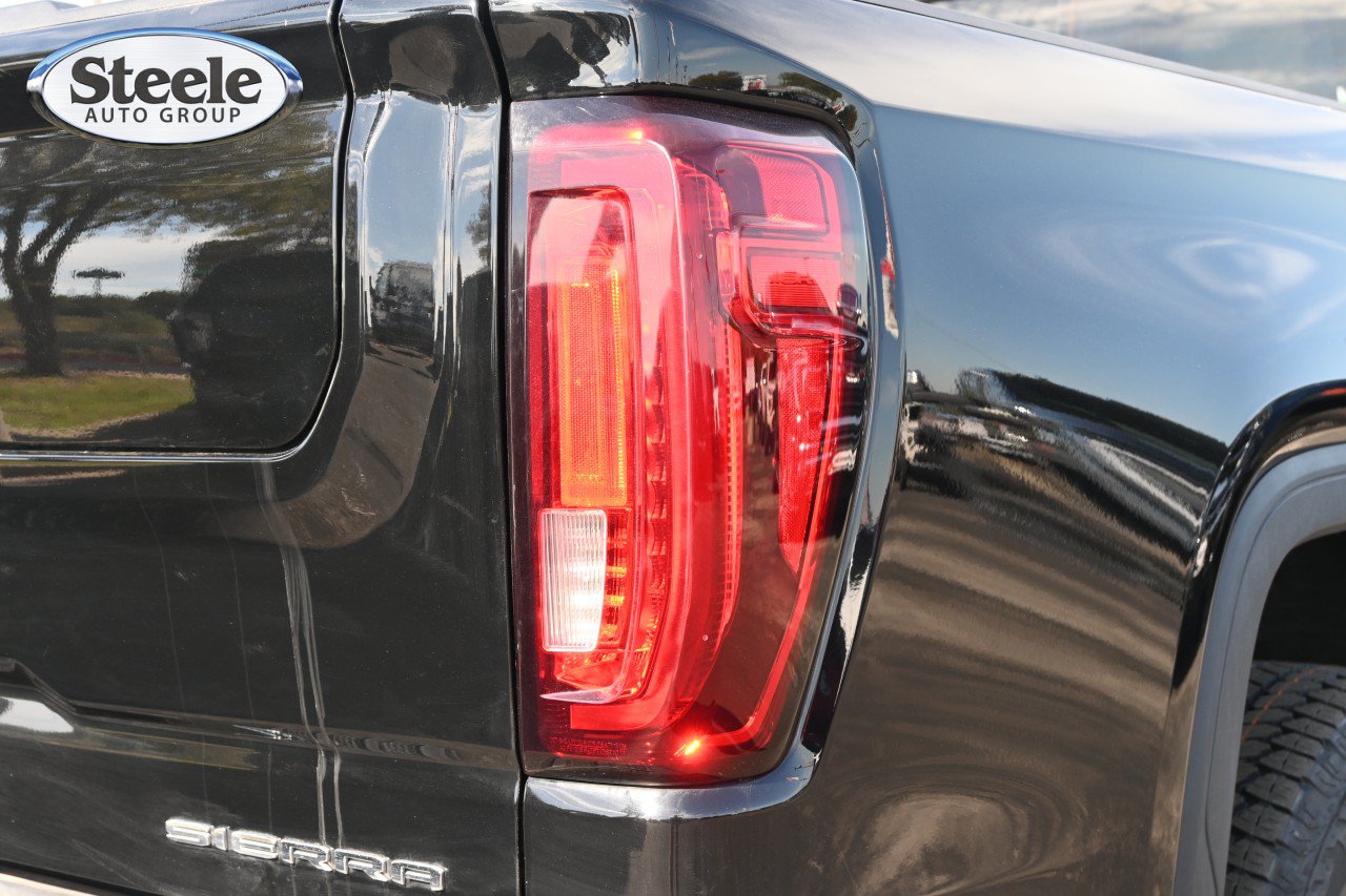 Used 2023 GMC Sierra 1500 Denali w/ Technology Package AWD/4WD image 21