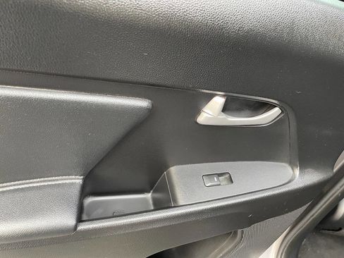 Used 2014 Kia Sportage LX image 20