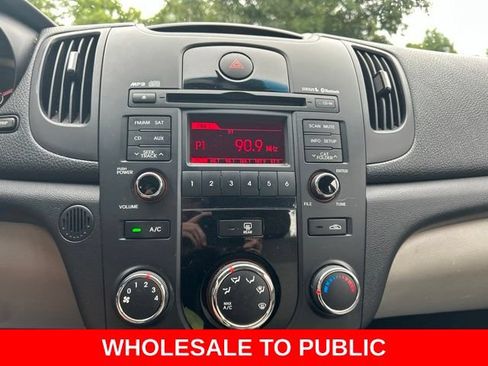 Used 2010 Kia Forte EX FWD image 20