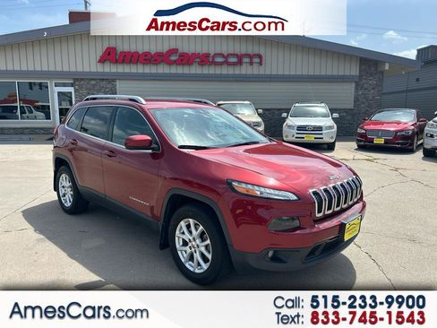 Used 2014 Jeep Cherokee Latitude w/ Cold Weather Group AWD/4WD image 1