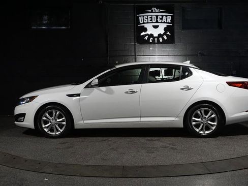 Used 2013 Kia Optima EX image 2