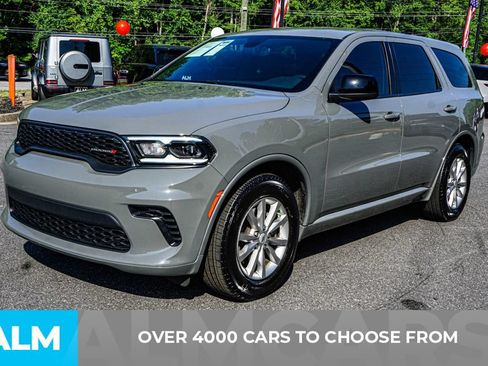 Used 2025 Dodge Durango GT RWD image 2