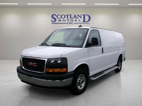 Used 2024 GMC Savana 2500 w/ Driver Convenience Package image 2