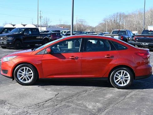 Certified 2018 Ford Focus SE image 4