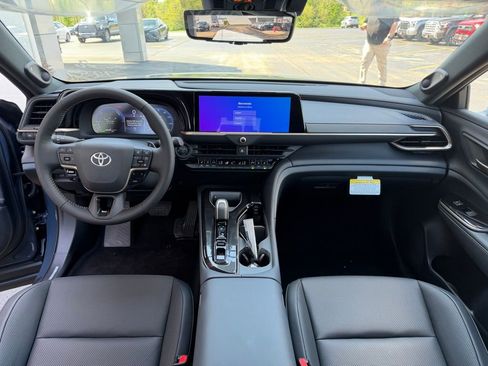 New 2026 Toyota Crown Signia AWD/4WD image 11