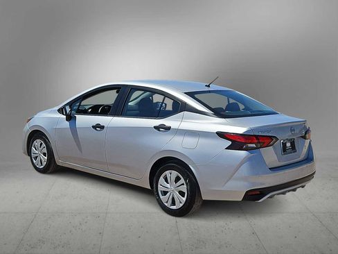 Used 2024 Nissan Versa S FWD image 6