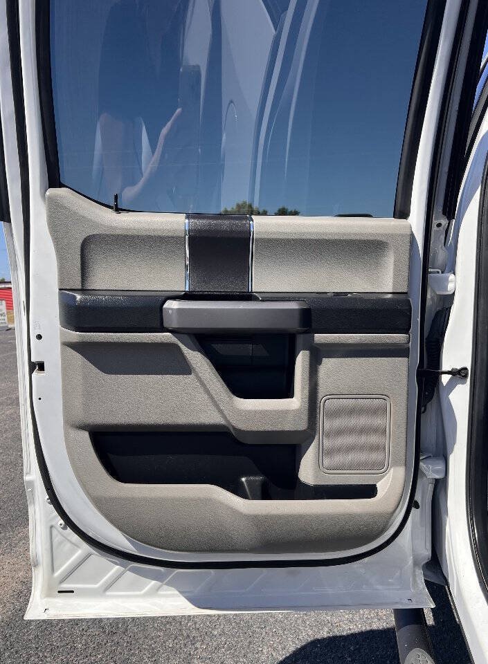 Used 2019 Ford F150 XLT w/ Trailer Tow Package AWD/4WD image 14