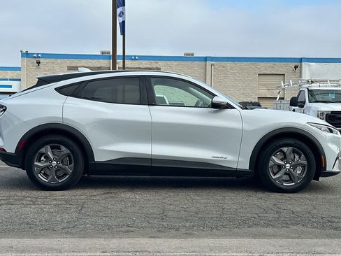 Certified 2022 Ford Mustang Mach-E Select image 9