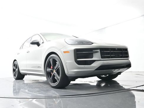 Certified 2026 Porsche Cayenne GTS AWD/4WD image 57