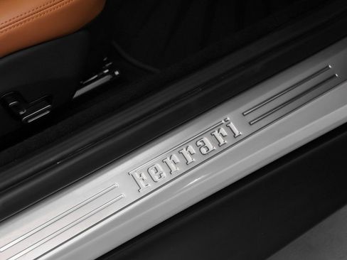 Certified 2024 Ferrari Roma Spider image 19