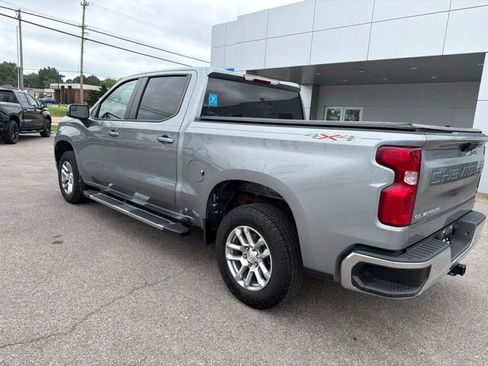Used 2023 Chevrolet Silverado 1500 LT AWD/4WD image 31