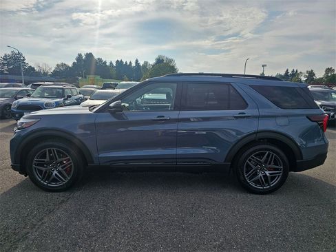 New 2025 Ford Explorer ST w/ Sun And Sound Package image 4