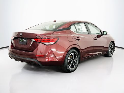Used 2024 Nissan Sentra SV FWD image 9