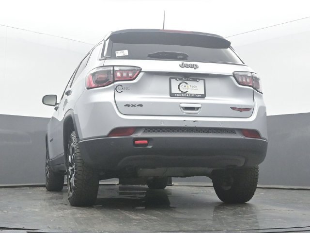 Used 2024 Jeep Compass Trailhawk w/ Sun and Sound Group AWD/4WD image 50