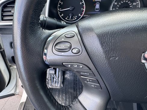 Used 2019 Nissan Murano Platinum w/ Cargo Package AWD/4WD image 18