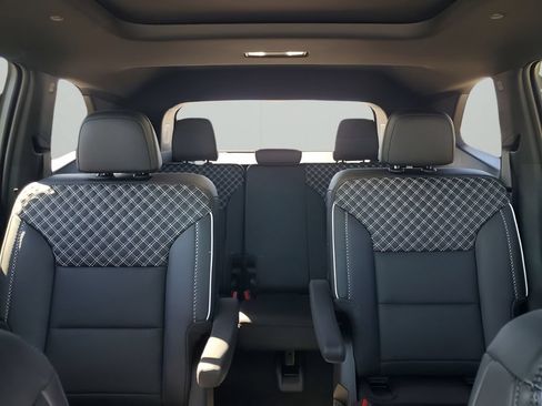 New 2026 GMC Acadia Denali w/ Super Cruise Package FWD image 44