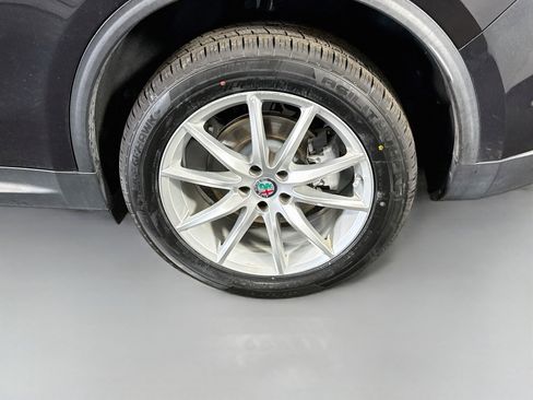 Used 2018 Alfa Romeo Stelvio Ti AWD/4WD image 37