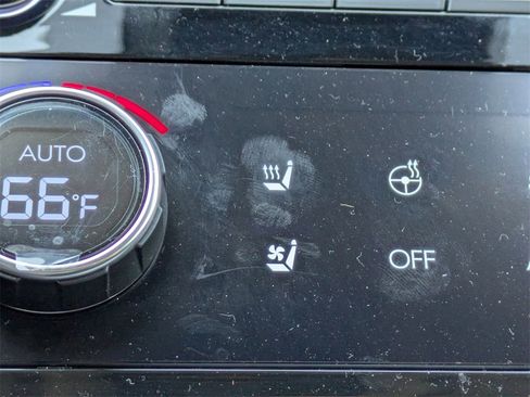 Certified 2024 Hyundai Santa Fe Limited image 24