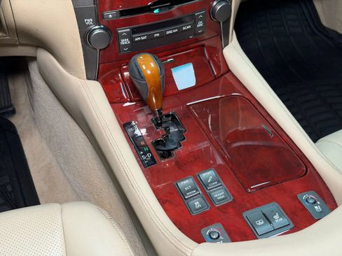 Used 2009 Lexus LS 460 AWD image 29
