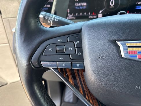 Used 2023 Cadillac Escalade ESV Premium Luxury AWD/4WD image 23