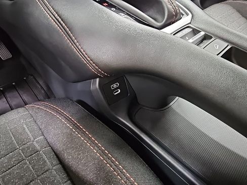 Used 2025 Honda HR-V Sport image 19