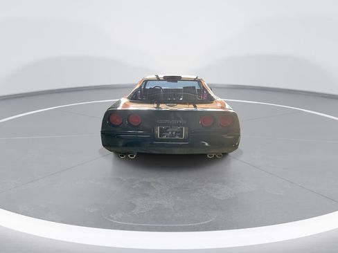 Used 1988 Chevrolet Corvette Coupe image 7