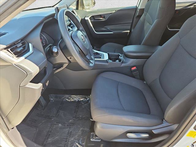 Used 2019 Toyota RAV4 LE w/ All Weather Liner Package FWD image 21