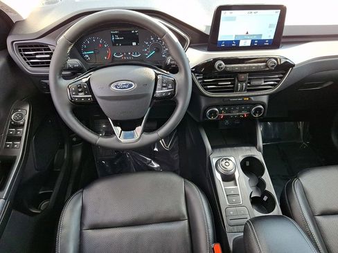 Certified 2022 Ford Escape SEL image 12