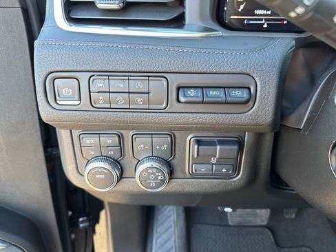 Certified 2024 GMC Yukon Denali w/ Max Trailering Package AWD/4WD image 33