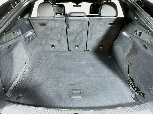 Used 2023 Audi SQ5 Premium w/ Convenience Package image 25