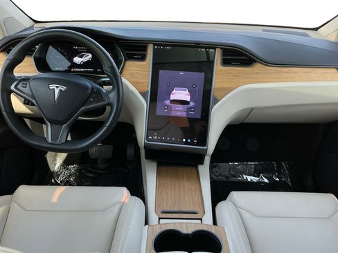 Used 2019 Tesla Model X 75D AWD/4WD image 10