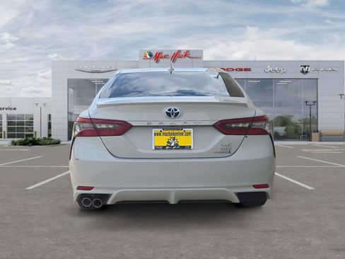 Used 2023 Toyota Camry XSE w/ Navigation Package FWD image 4