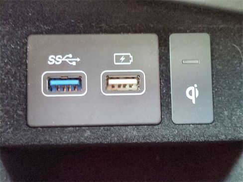 Used 2023 Genesis GV70 3.5T Sport w/ Sport Advanced Package image 22