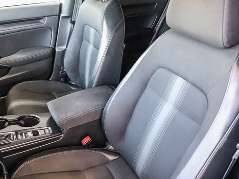 Used 2023 Honda Civic Sport image 29
