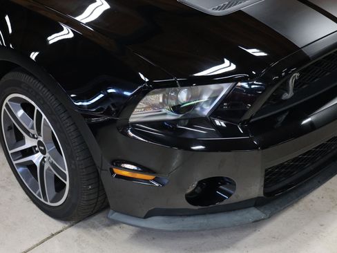 Used 2010 Ford Mustang Shelby GT500 image 18